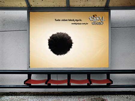 Креативна реклама сайту музики в стилі hip hop на зупинкових комплексах