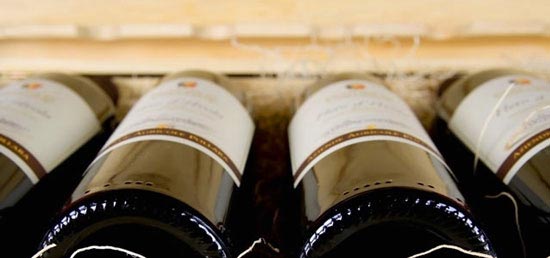 У Голландії відкрився дешевий винний інтернет-магазин Sterwijnenthuis де можна купити ті ж самі вина, які представлені у винних картах ресторанів з найвищим рейтингом, але за ціною в 3-4 рази менше. 