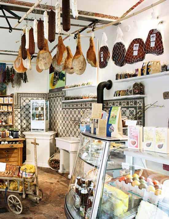 Магазин делікатесів і пластинок Tongues користується у Відні популярністю і серед місцевих жителів, і серед туристів. 