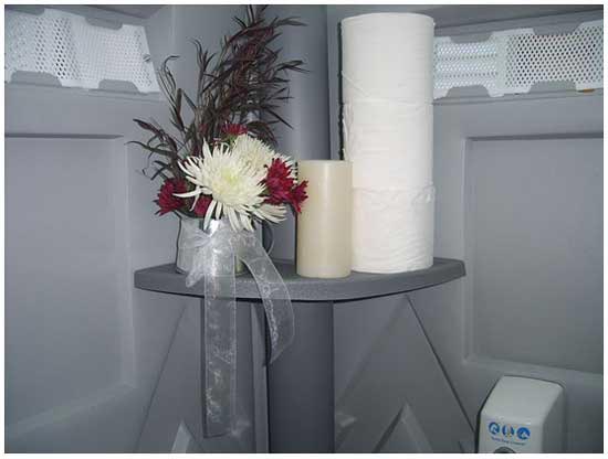 Бізнес Вдосконалені туалети для весільних церемоній та інших заходів