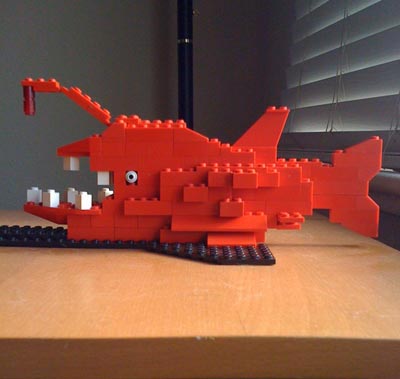 Креативне резюме за допомогою Lego