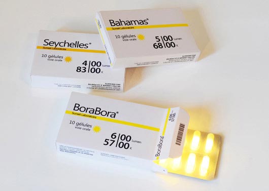 «Кращий засіб від зимової депресії» - лампочки у формі таблеток упаковано в блістери і в картонні коробочки по 10 капсул в кожній.